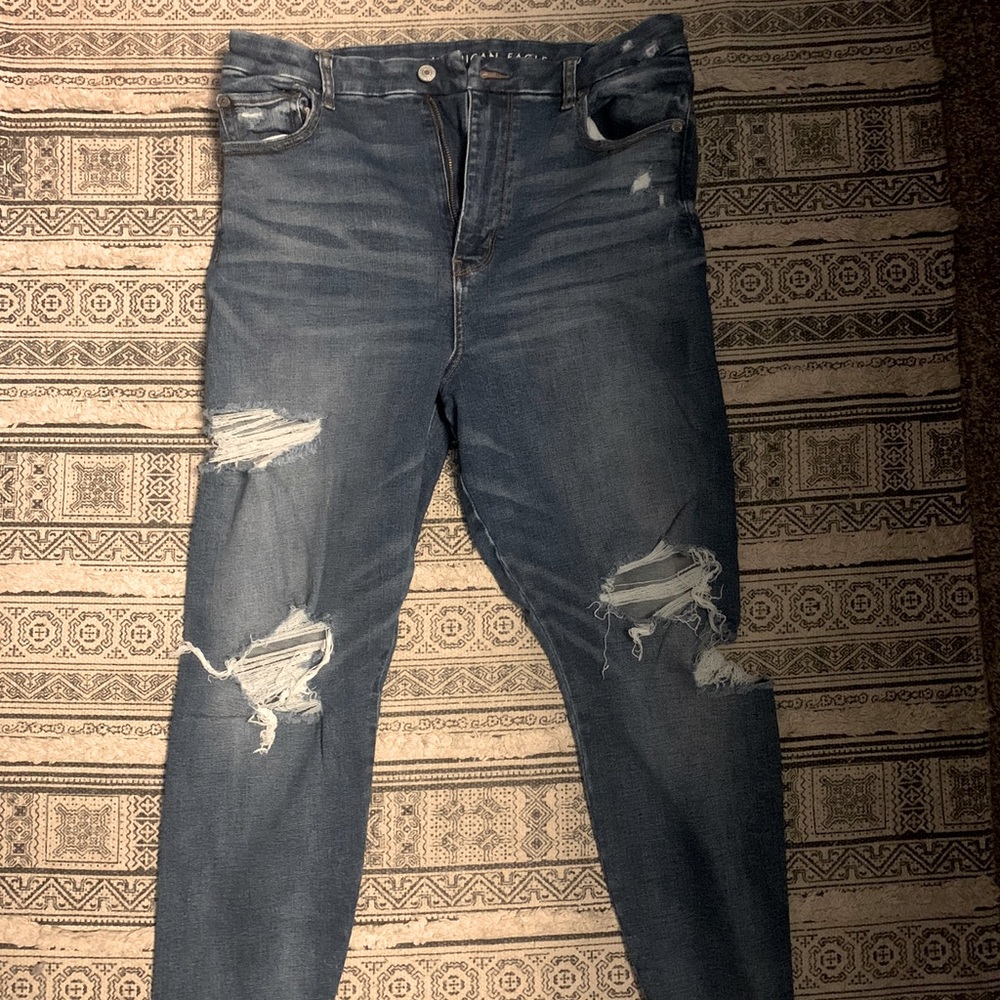 American Eagle size 12 short jeans